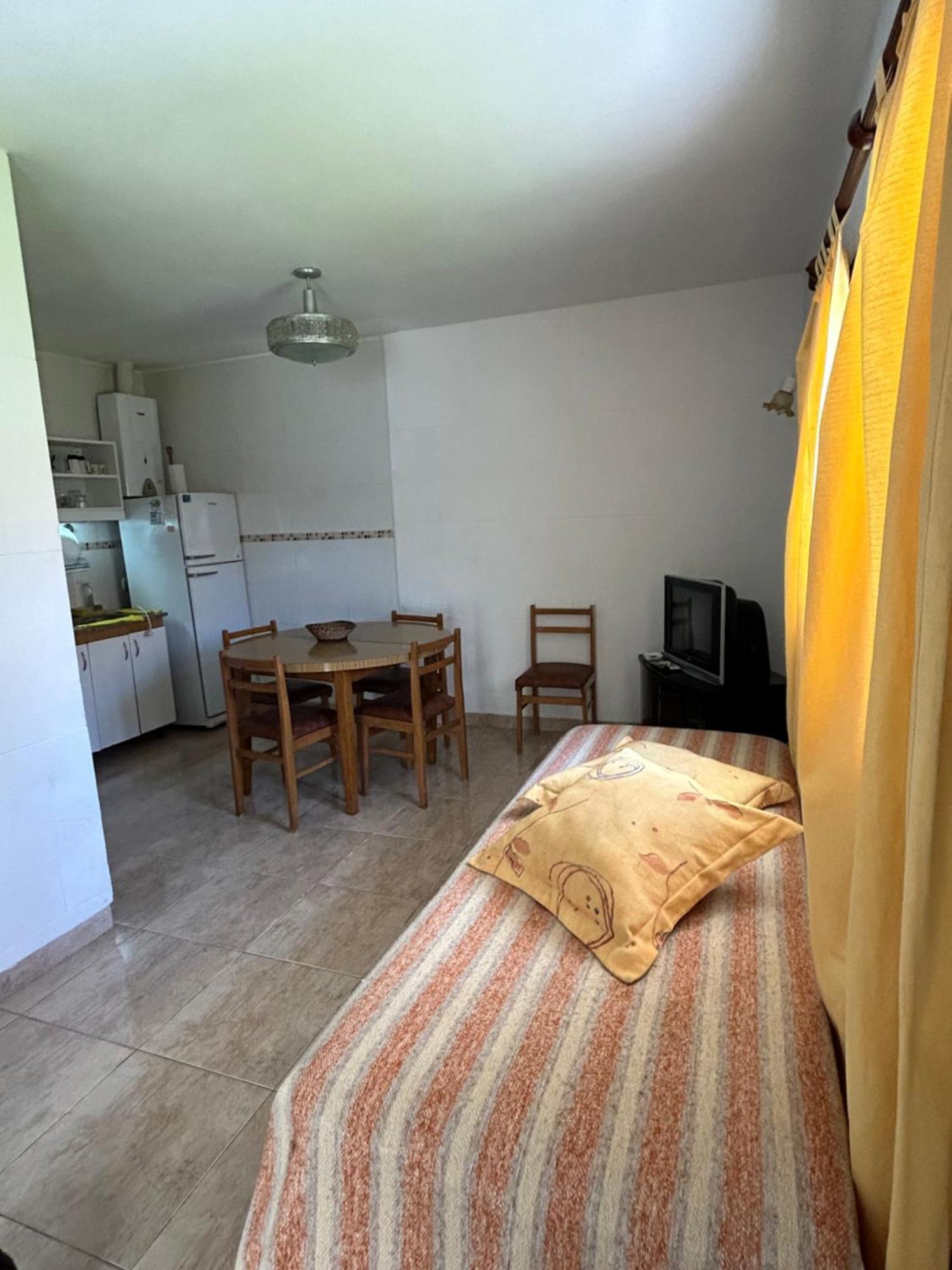 Casa En Con Parque, Parrilla Y Cochera Cubierta A Dos Cuadras Del Mar Сasa de vacaciones *